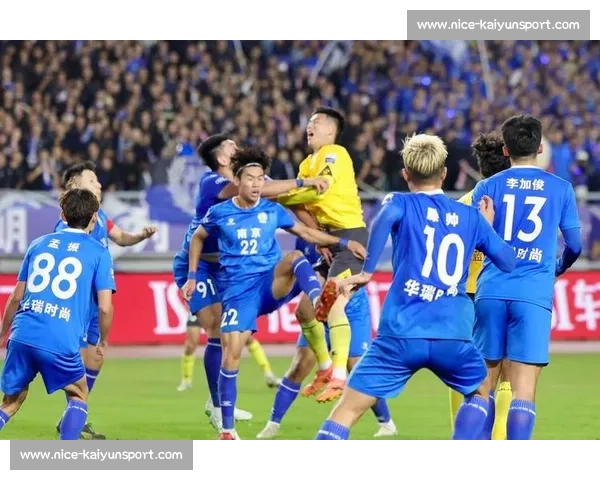 卞留念力作快乐第一燃爆苏超！不服就战，快乐足球点燃全民热血