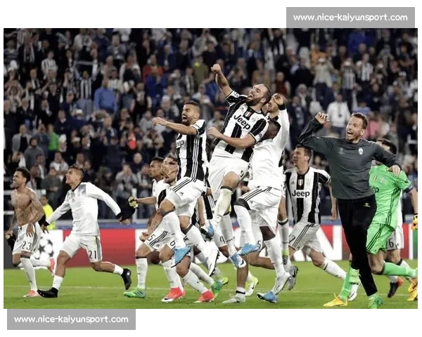 皇马世俱杯 25 年首败 10 连胜纪录戛然而止 皇马世俱杯 25 年首败 10 连胜纪录戛然而止