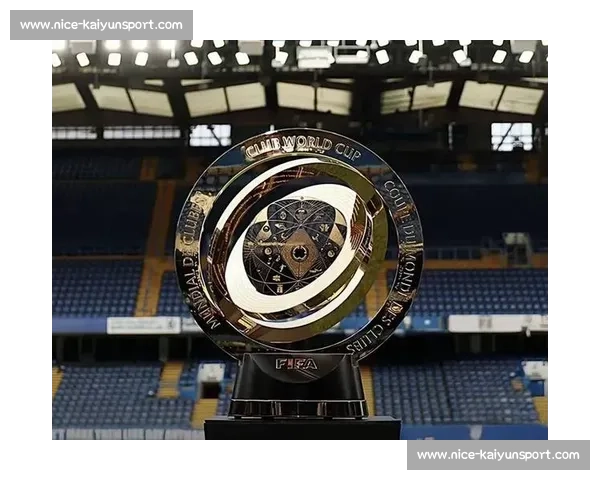 马刺球星巴恩斯跨界联动国米 世俱杯前夕获赠专属球衣