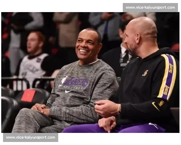 尼克斯五次挖角在职主帅遭怒斥！多队挂断电话爆粗口